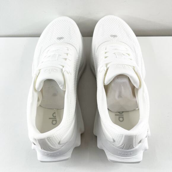 Alo Runner Lace Up Running Performance Shoes Sneakers White 7 - Picture 6 of 11